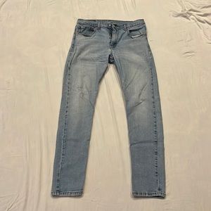 Men’s Levi’s denim jeans
